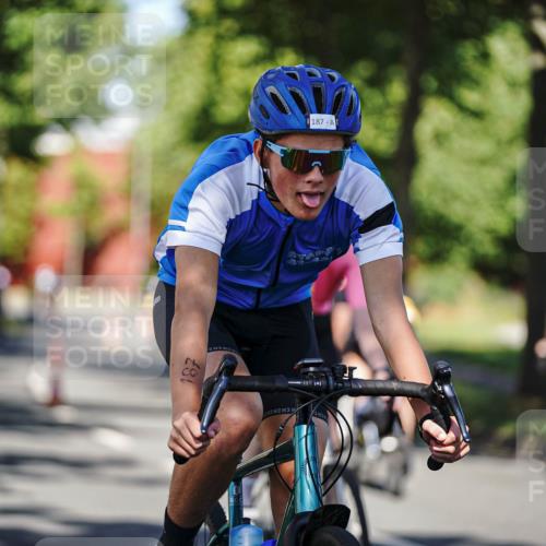 09.08.2026 - GEWOBA Citytriathlon Bremen Michael Burmester http://msf.ph/oto/9944867 09.08.2026 10:36:02 Radfahren 89, 109, 123, 151, 153, 167, 187, 241, 390, 444, 462, 466, 471, 480, 494 meine-sportfotos.de