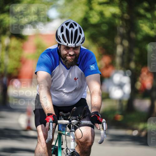 09.08.2026 - GEWOBA Citytriathlon Bremen Michael Burmester http://msf.ph/oto/9944880 09.08.2026 10:36:10 Radfahren 23, 151, 153, 167, 187, 390, 444, 460, 466, 480, 530 meine-sportfotos.de