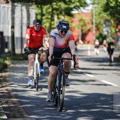 09.08.2026 - GEWOBA Citytriathlon Bremen Michael Burmester http://msf.ph/oto/9944970 09.08.2026 10:36:42 Radfahren 19, 41, 67, 93, 157, 163, 191, 223, 225, 235, 281, 349, 426, 491 meine-sportfotos.de