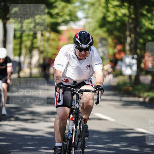 09.08.2026 - GEWOBA Citytriathlon Bremen Michael Burmester http://msf.ph/oto/9944982 09.08.2026 10:36:46 Radfahren 19, 41, 67, 93, 111, 157, 191, 225, 235, 247, 281, 349, 426, 491 meine-sportfotos.de