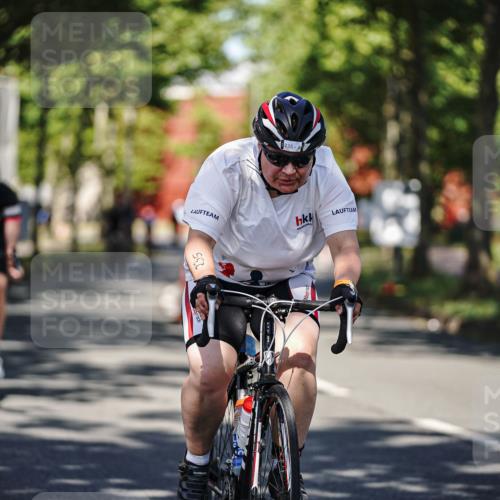 09.08.2026 - GEWOBA Citytriathlon Bremen Michael Burmester http://msf.ph/oto/9944984 09.08.2026 10:36:46 Radfahren 19, 41, 67, 93, 111, 157, 191, 225, 235, 247, 281, 349, 426, 491 meine-sportfotos.de