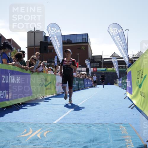 09.08.2026 - GEWOBA Citytriathlon Bremen Yannick Fuchs http://msf.ph/oto/9944988 09.08.2026 14:21:08 Ziel 589, 806 meine-sportfotos.de