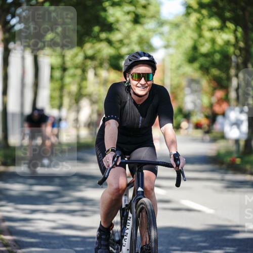 09.08.2026 - GEWOBA Citytriathlon Bremen Michael Burmester http://msf.ph/oto/9944991 09.08.2026 10:36:50 Radfahren 13, 33, 41, 67, 93, 111, 157, 191, 225, 235, 247, 281, 349, 426, 491 meine-sportfotos.de