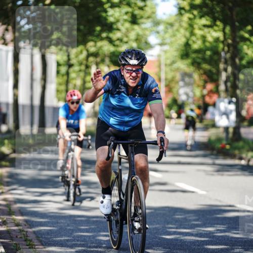 09.08.2026 - GEWOBA Citytriathlon Bremen Michael Burmester http://msf.ph/oto/9945002 09.08.2026 10:36:53 Radfahren 13, 33, 41, 67, 85, 93, 111, 157, 235, 247, 281, 349, 491 meine-sportfotos.de