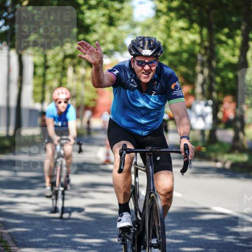 09.08.2026 - GEWOBA Citytriathlon Bremen Michael Burmester http://msf.ph/oto/9945007 09.08.2026 10:36:53 Radfahren 13, 33, 41, 67, 85, 93, 111, 157, 235, 247, 281, 349, 491 meine-sportfotos.de