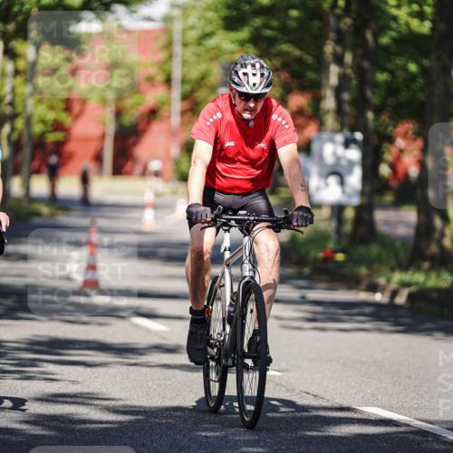 09.08.2026 - GEWOBA Citytriathlon Bremen Michael Burmester http://msf.ph/oto/9945030 09.08.2026 10:37:02 Radfahren 13, 31, 33, 55, 85, 111, 155, 205, 235, 247 meine-sportfotos.de