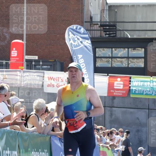 09.08.2026 - GEWOBA Citytriathlon Bremen Yannick Fuchs http://msf.ph/oto/9945067 09.08.2026 14:21:42 Ziel 823 meine-sportfotos.de