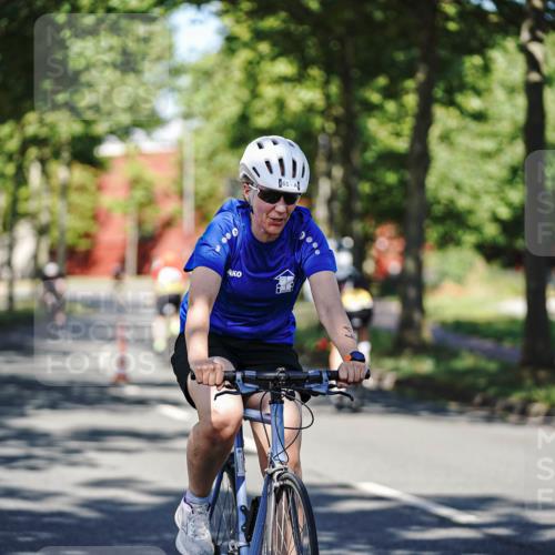 09.08.2026 - GEWOBA Citytriathlon Bremen Michael Burmester http://msf.ph/oto/9945072 09.08.2026 10:37:22 Radfahren 53, 61, 113, 287, 451, 459 meine-sportfotos.de