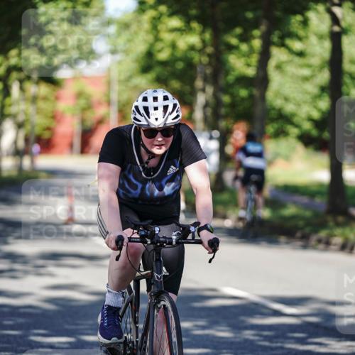 09.08.2026 - GEWOBA Citytriathlon Bremen Michael Burmester http://msf.ph/oto/9945093 09.08.2026 10:37:28 Radfahren 53, 61, 185, 287, 434, 459 meine-sportfotos.de