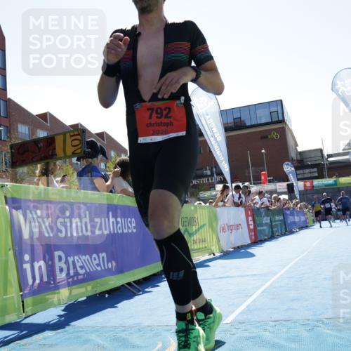 09.08.2026 - GEWOBA Citytriathlon Bremen Yannick Fuchs http://msf.ph/oto/9945097 09.08.2026 14:21:50 Ziel 792, 823, 981, 1133 meine-sportfotos.de