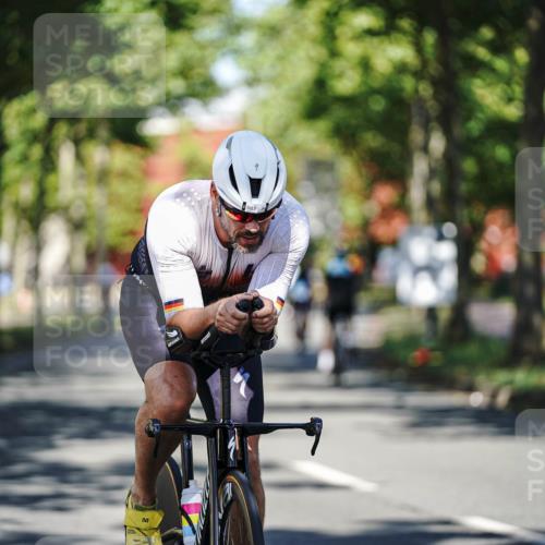 09.08.2026 - GEWOBA Citytriathlon Bremen Michael Burmester http://msf.ph/oto/9945104 09.08.2026 10:37:44 Radfahren 45, 185, 237, 387, 434 meine-sportfotos.de