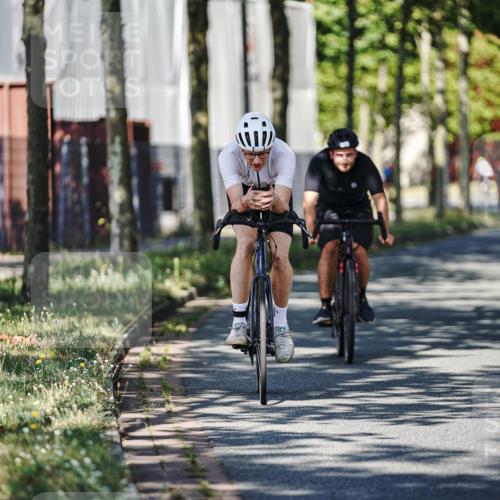 09.08.2026 - GEWOBA Citytriathlon Bremen Michael Burmester http://msf.ph/oto/9945108 09.08.2026 10:37:51 Radfahren 45, 229, 237, 387 meine-sportfotos.de