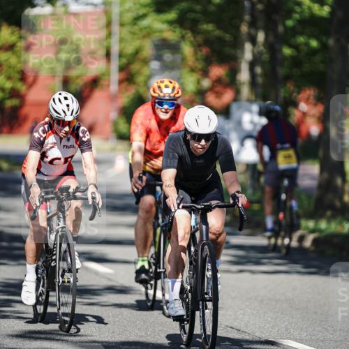 09.08.2026 - GEWOBA Citytriathlon Bremen Michael Burmester http://msf.ph/oto/9945123 09.08.2026 10:38:04 Radfahren 35, 45, 75, 117, 149, 229, 237, 310, 488 meine-sportfotos.de