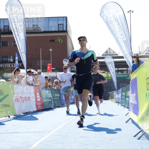 09.08.2026 - GEWOBA Citytriathlon Bremen Yannick Fuchs http://msf.ph/oto/9945129 09.08.2026 14:21:57 Ziel 630, 1133, 1156 meine-sportfotos.de