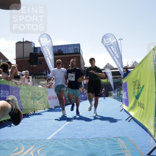 09.08.2026 - GEWOBA Citytriathlon Bremen Yannick Fuchs http://msf.ph/oto/9945134 09.08.2026 14:21:58 Ziel 630, 976, 1133, 1156 meine-sportfotos.de