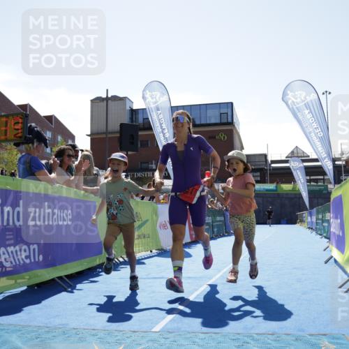 09.08.2026 - GEWOBA Citytriathlon Bremen Yannick Fuchs http://msf.ph/oto/9945158 09.08.2026 14:22:02 Ziel 630, 976, 1156 meine-sportfotos.de