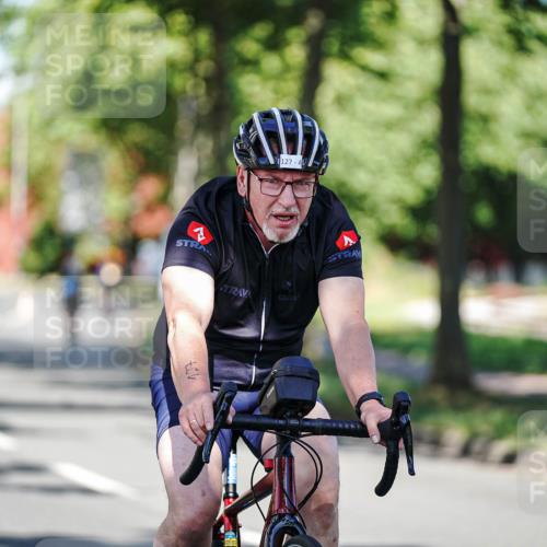09.08.2026 - GEWOBA Citytriathlon Bremen Michael Burmester http://msf.ph/oto/9945172 09.08.2026 10:38:31 Radfahren 49, 127, 171, 183, 409, 424, 425, 435 meine-sportfotos.de