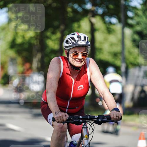 09.08.2026 - GEWOBA Citytriathlon Bremen Michael Burmester http://msf.ph/oto/9945209 09.08.2026 10:38:52 Radfahren 73, 351, 512, 525 meine-sportfotos.de
