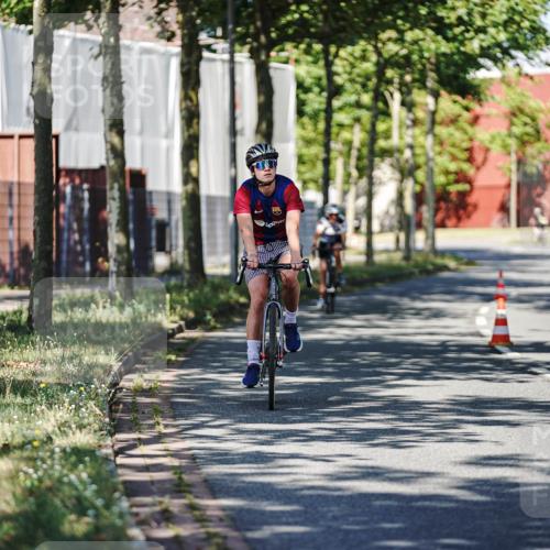 09.08.2026 - GEWOBA Citytriathlon Bremen Michael Burmester http://msf.ph/oto/9945211 09.08.2026 10:38:54 Radfahren 73, 351, 512, 525 meine-sportfotos.de