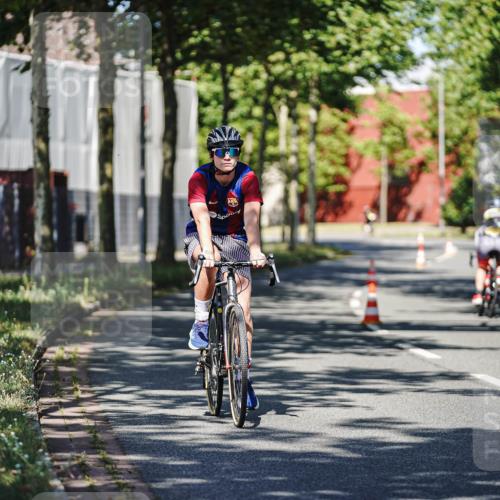 09.08.2026 - GEWOBA Citytriathlon Bremen Michael Burmester http://msf.ph/oto/9945218 09.08.2026 10:38:55 Radfahren 73, 351, 512, 525 meine-sportfotos.de