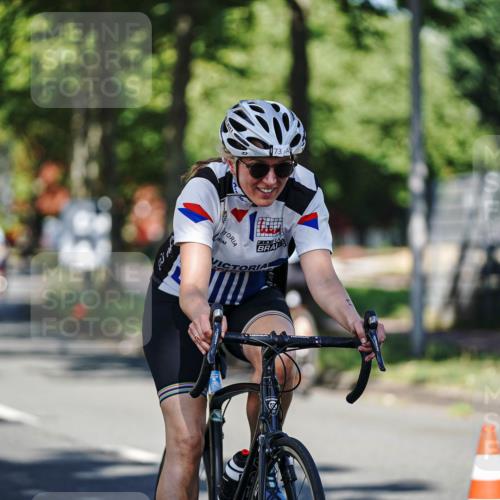 09.08.2026 - GEWOBA Citytriathlon Bremen Michael Burmester http://msf.ph/oto/9945227 09.08.2026 10:38:59 Radfahren 73, 351, 525 meine-sportfotos.de