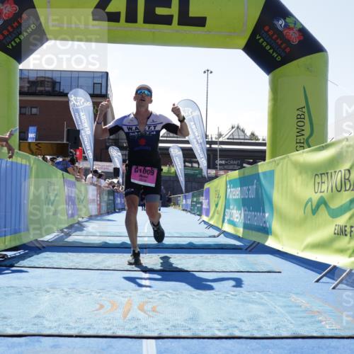 09.08.2026 - GEWOBA Citytriathlon Bremen Yannick Fuchs http://msf.ph/oto/9945228 09.08.2026 14:22:38 Ziel 911 meine-sportfotos.de
