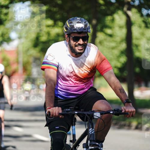 09.08.2026 - GEWOBA Citytriathlon Bremen Michael Burmester http://msf.ph/oto/9945276 09.08.2026 10:39:38 Radfahren 9, 227, 245, 469, 499 meine-sportfotos.de
