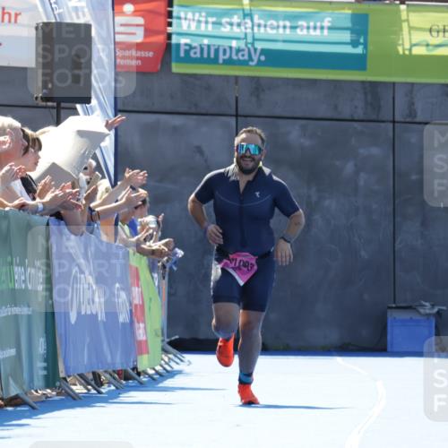 09.08.2026 - GEWOBA Citytriathlon Bremen Yannick Fuchs http://msf.ph/oto/9945286 09.08.2026 14:23:02 Ziel 1003, 1003 meine-sportfotos.de