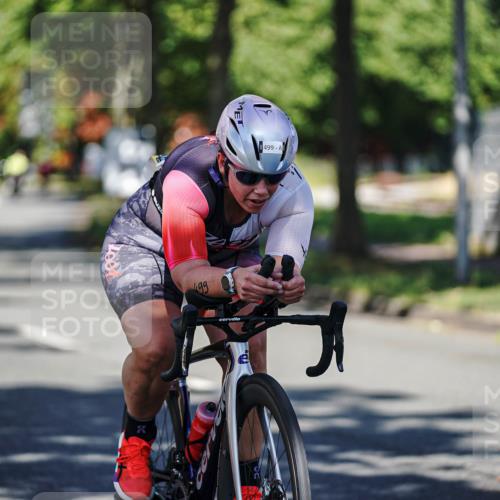 09.08.2026 - GEWOBA Citytriathlon Bremen Michael Burmester http://msf.ph/oto/9945290 09.08.2026 10:39:43 Radfahren 9, 71, 227, 245, 469, 499 meine-sportfotos.de