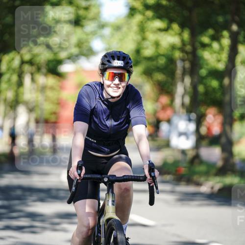 09.08.2026 - GEWOBA Citytriathlon Bremen Michael Burmester http://msf.ph/oto/9945299 09.08.2026 10:39:53 Radfahren 11, 69, 71, 197, 469 meine-sportfotos.de