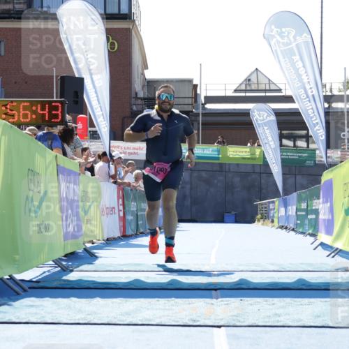 09.08.2026 - GEWOBA Citytriathlon Bremen Yannick Fuchs http://msf.ph/oto/9945302 09.08.2026 14:23:05 Ziel 1003, 1003 meine-sportfotos.de