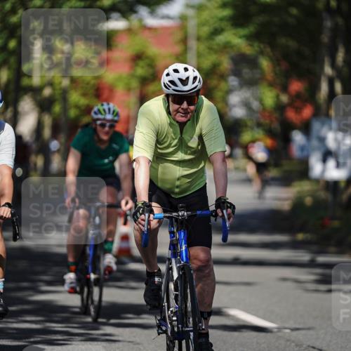09.08.2026 - GEWOBA Citytriathlon Bremen Michael Burmester http://msf.ph/oto/9945317 09.08.2026 10:40:13 Radfahren 5, 77, 101, 115, 165, 203, 485 meine-sportfotos.de
