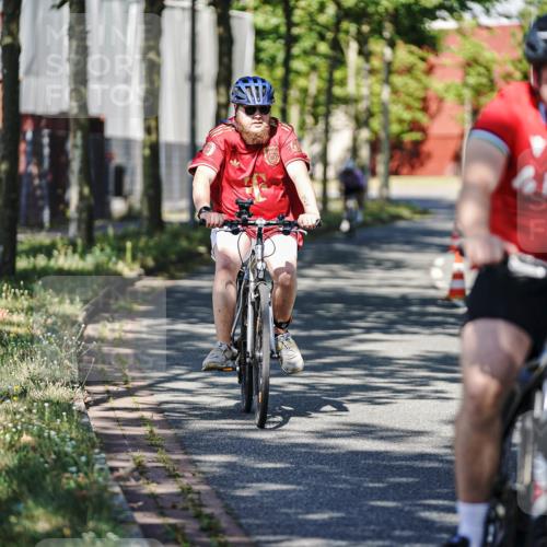09.08.2026 - GEWOBA Citytriathlon Bremen Michael Burmester http://msf.ph/oto/9945340 09.08.2026 10:40:20 Radfahren 5, 77, 101, 115, 147, 159, 165, 203, 485 meine-sportfotos.de