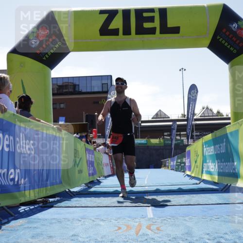 09.08.2026 - GEWOBA Citytriathlon Bremen Yannick Fuchs http://msf.ph/oto/9945368 09.08.2026 14:23:53 Ziel 648, 1107 meine-sportfotos.de