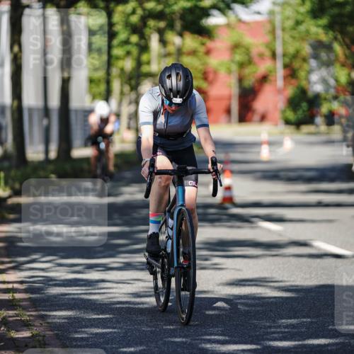 09.08.2026 - GEWOBA Citytriathlon Bremen Michael Burmester http://msf.ph/oto/9945372 09.08.2026 10:40:46 Radfahren 91, 284, 348, 416 meine-sportfotos.de