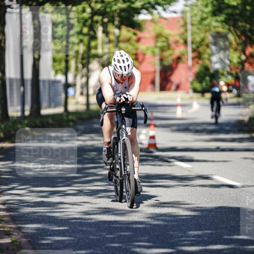 09.08.2026 - GEWOBA Citytriathlon Bremen Michael Burmester http://msf.ph/oto/9945377 09.08.2026 10:40:49 Radfahren 91, 284, 348, 416 meine-sportfotos.de