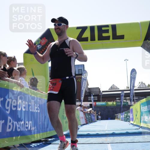 09.08.2026 - GEWOBA Citytriathlon Bremen Yannick Fuchs http://msf.ph/oto/9945378 09.08.2026 14:23:54 Ziel 648, 1107 meine-sportfotos.de
