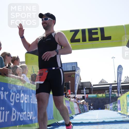 09.08.2026 - GEWOBA Citytriathlon Bremen Yannick Fuchs http://msf.ph/oto/9945380 09.08.2026 14:23:54 Ziel 648, 1107 meine-sportfotos.de