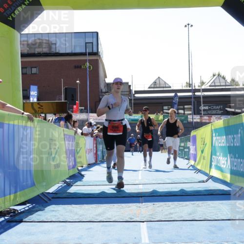 09.08.2026 - GEWOBA Citytriathlon Bremen Yannick Fuchs http://msf.ph/oto/9945393 09.08.2026 14:24:13 Ziel 652, 896 meine-sportfotos.de
