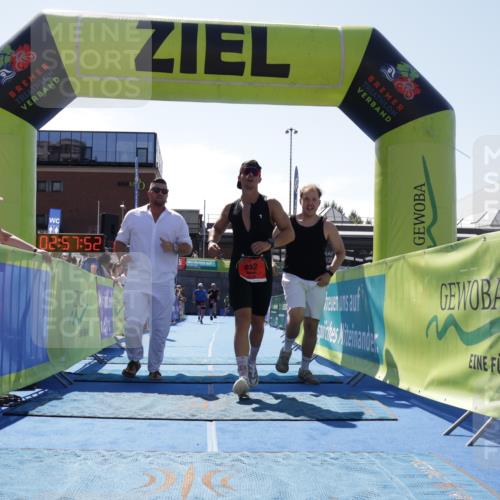 09.08.2026 - GEWOBA Citytriathlon Bremen Yannick Fuchs http://msf.ph/oto/9945402 09.08.2026 14:24:15 Ziel 590, 652, 814, 896 meine-sportfotos.de
