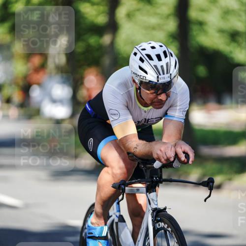 09.08.2026 - GEWOBA Citytriathlon Bremen Michael Burmester http://msf.ph/oto/9945406 09.08.2026 10:41:29 Radfahren 78, 308, 378, 412 meine-sportfotos.de