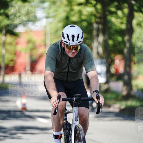 09.08.2026 - GEWOBA Citytriathlon Bremen Michael Burmester http://msf.ph/oto/9945440 09.08.2026 10:41:49 Radfahren 161, 314, 372, 377, 378 meine-sportfotos.de