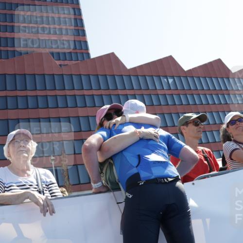 09.08.2026 - GEWOBA Citytriathlon Bremen Yannick Fuchs http://msf.ph/oto/9945447 09.08.2026 14:24:25 Ziel 807, 1015, 1015 meine-sportfotos.de