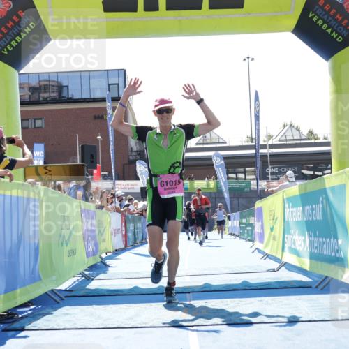 09.08.2026 - GEWOBA Citytriathlon Bremen Yannick Fuchs http://msf.ph/oto/9945454 09.08.2026 14:24:27 Ziel 807, 852, 1015, 1015, 1136 meine-sportfotos.de