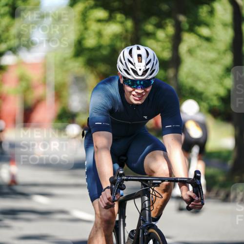 09.08.2026 - GEWOBA Citytriathlon Bremen Michael Burmester http://msf.ph/oto/9945494 09.08.2026 10:42:11 Radfahren 286, 291, 301, 358, 376, 415, 524 meine-sportfotos.de