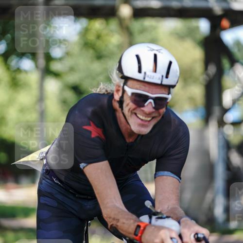 09.08.2026 - GEWOBA Citytriathlon Bremen Michael Burmester http://msf.ph/oto/9945522 09.08.2026 10:42:29 Radfahren 199, 286, 297, 322, 422, 475 meine-sportfotos.de