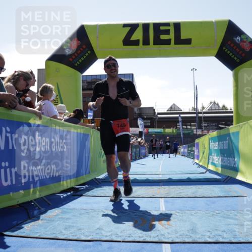 09.08.2026 - GEWOBA Citytriathlon Bremen Yannick Fuchs http://msf.ph/oto/9945525 09.08.2026 14:25:03 Ziel 745, 812, 989, 1157 meine-sportfotos.de