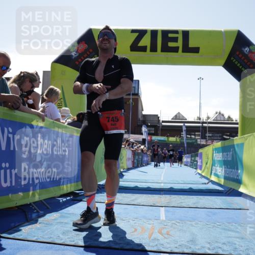 09.08.2026 - GEWOBA Citytriathlon Bremen Yannick Fuchs http://msf.ph/oto/9945530 09.08.2026 14:25:03 Ziel 745, 812, 989, 1157 meine-sportfotos.de
