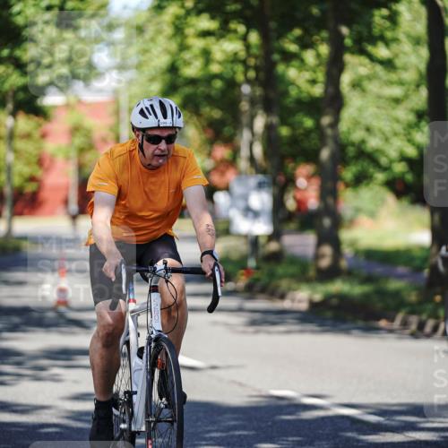 09.08.2026 - GEWOBA Citytriathlon Bremen Michael Burmester http://msf.ph/oto/9945535 09.08.2026 10:42:41 Radfahren 199, 297, 322, 529 meine-sportfotos.de