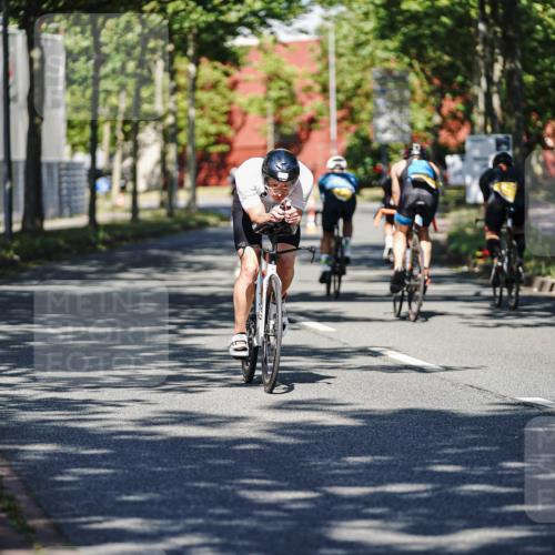 09.08.2026 - GEWOBA Citytriathlon Bremen Michael Burmester http://msf.ph/oto/9945541 09.08.2026 10:42:43 Radfahren 199, 297, 529 meine-sportfotos.de